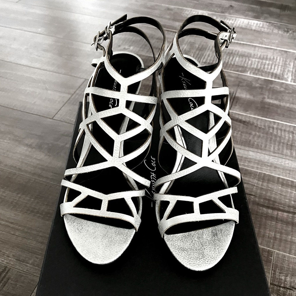 NIB NWT Kenneth Cole Dahl silver cage heel 8.5 leather - party ready!